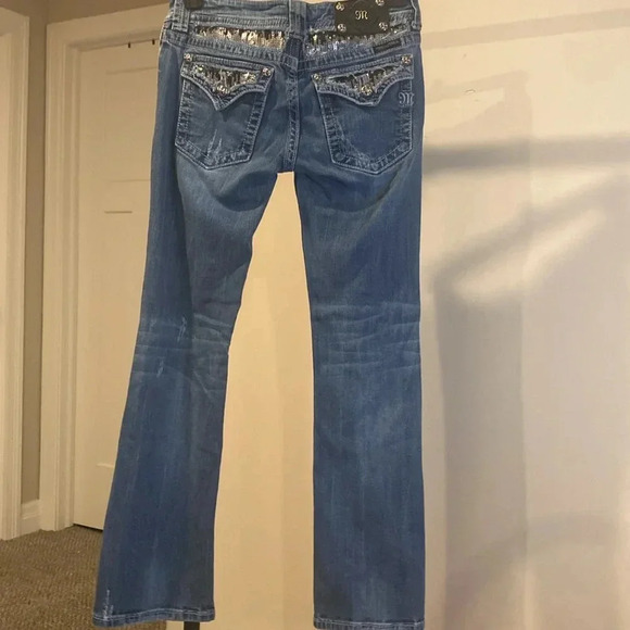 Miss Me Boot cut jeans. size 29 Like New! - Picture 3 of 10